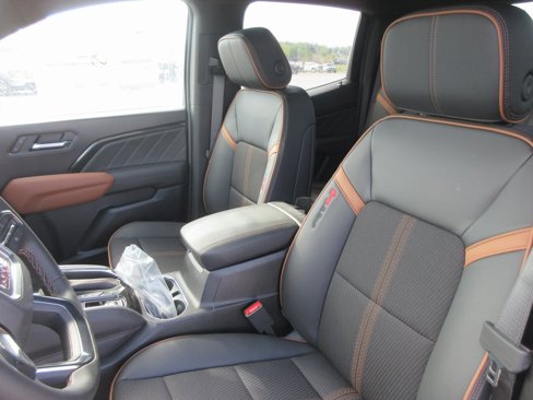 New 2026 GMC Canyon AT4 image 16