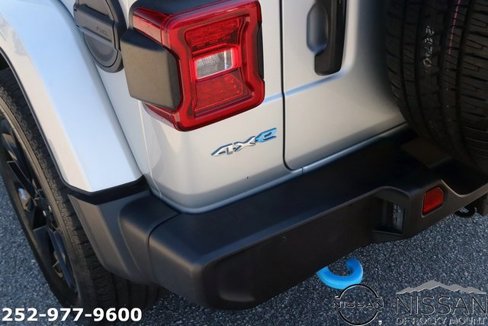 Used 2023 Jeep Wrangler Unlimited Sahara image 8
