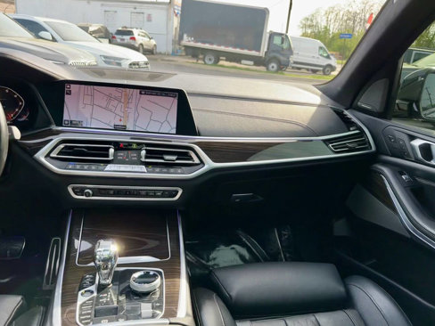Used 2021 BMW X7 M50i image 20