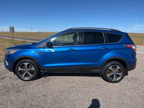 Used 2017 Ford Escape SE w/ Equipment Group 201A image 8