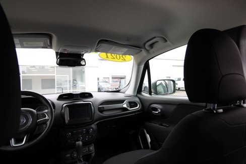 Used 2021 Jeep Renegade Latitude w/ Convenience Group image 24