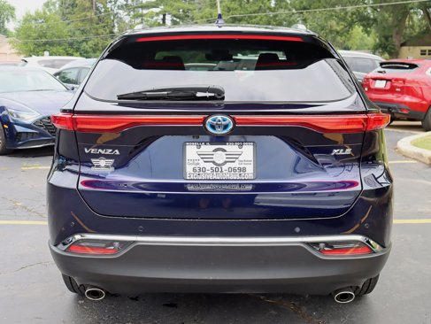 Used 2024 Toyota Venza XLE image 15