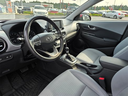 Used 2021 Hyundai Kona Limited image 11
