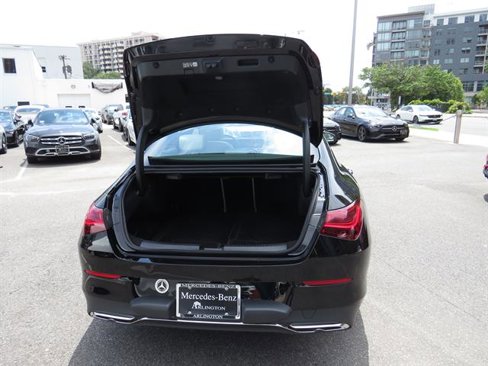 Used 2025 Mercedes-Benz CLA 250 4MATIC image 32