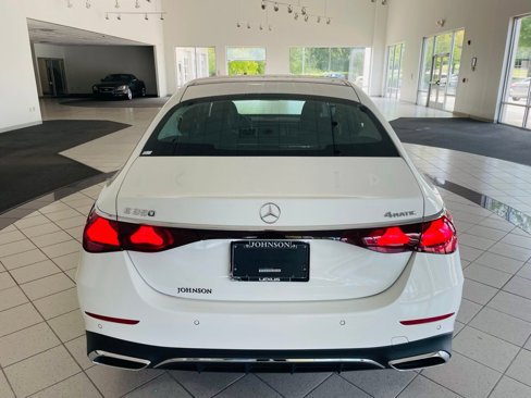Used 2024 Mercedes-Benz E 350 4MATIC Sedan image 15
