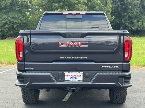 Used 2022 GMC Sierra 1500 AT4X image 10