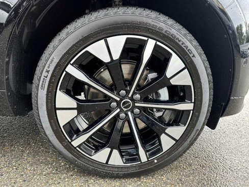 New 2026 Volvo XC60 B5 Ultra w/ Protection Package Premier image 9