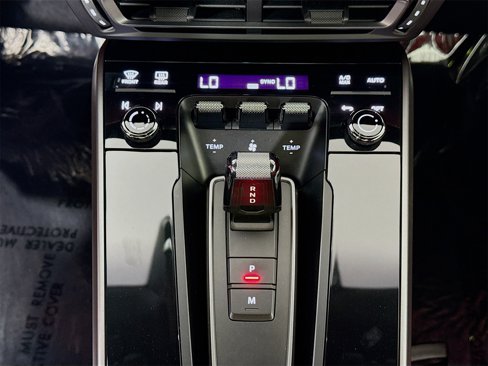 Certified 2022 Porsche 911 Carrera image 13
