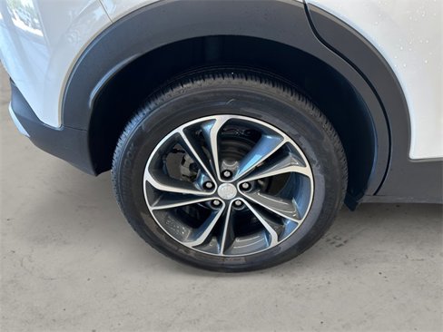 Used 2023 Buick Encore GX Select image 19