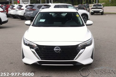 New 2025 Nissan Sentra SV image 2