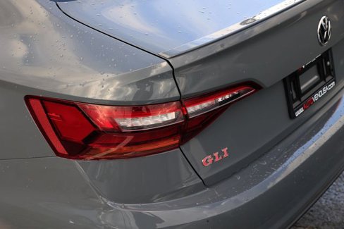 Used 2019 Volkswagen Jetta GLI Autobahn image 39