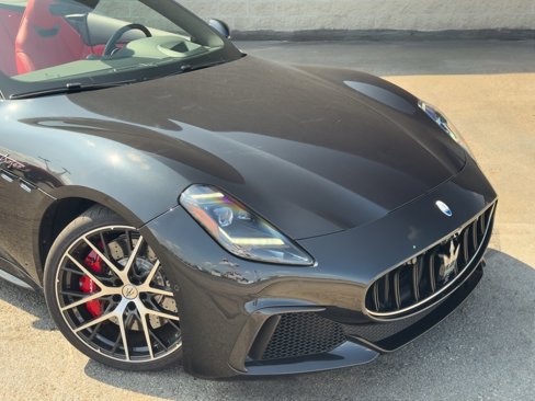 New 2024 Maserati GranCabrio Trofeo image 15