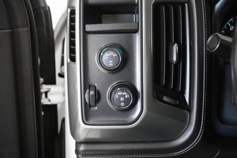 Used 2018 Chevrolet Silverado 1500 LTZ image 20
