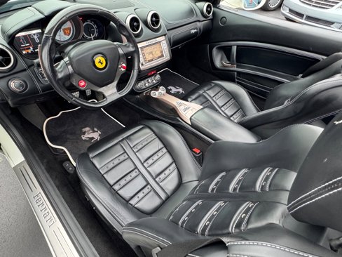 Used 2014 Ferrari California image 3