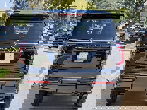 New 2026 Nissan Armada SV image 5