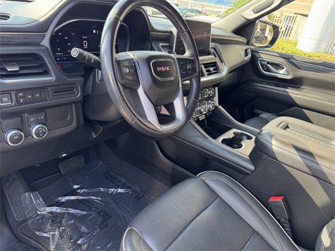 Certified 2023 GMC Yukon XL SLT image 9