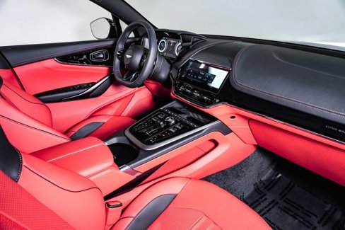 New 2025 Aston Martin DBX 707 image 15