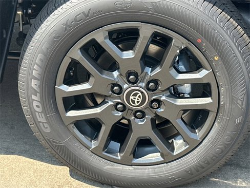 New 2026 Toyota Tundra Platinum image 7