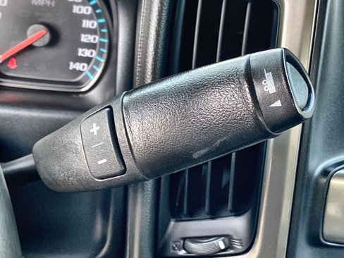 Used 2018 Chevrolet Silverado 1500 High Country image 16