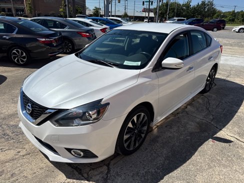Used 2019 Nissan Sentra SR w/ Exterior Package image 1