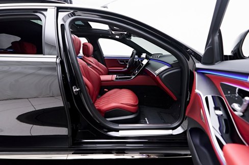 Used 2025 Mercedes-Benz S 63 AMG S image 34