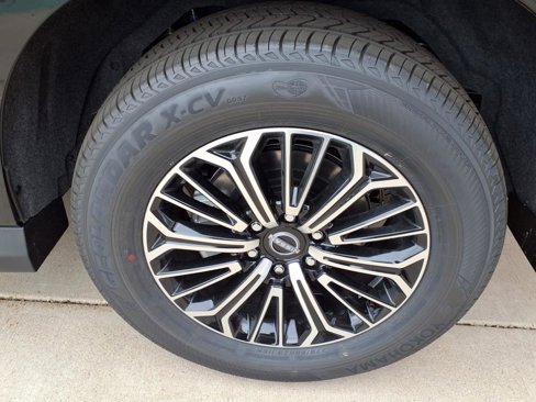 New 2025 Nissan Armada Platinum w/ Convenience Package image 13
