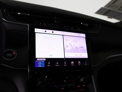 New 2025 Jeep Grand Cherokee L Limited w/ Black Appearance Package image 19