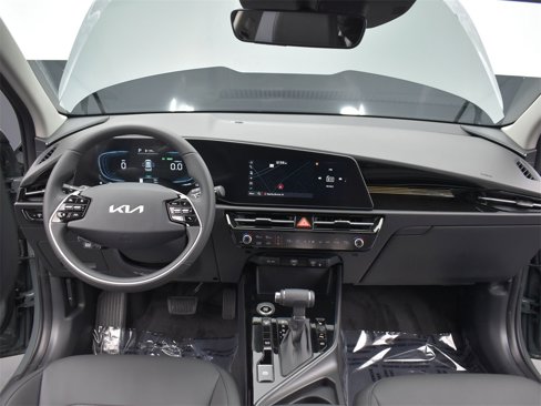 New 2025 Kia Niro EX image 32