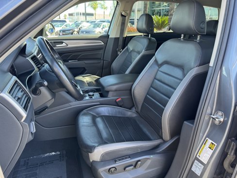 Certified 2021 Volkswagen Atlas SEL Premium image 16