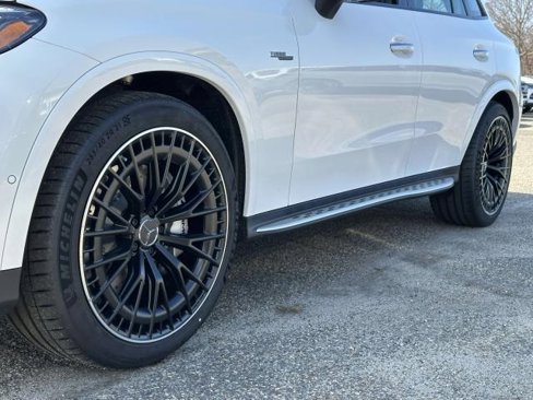 New 2025 Mercedes-Benz GLC 43 AMG 4MATIC image 12