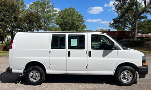 Used 2021 Chevrolet Express 2500 w/ Driver Convenience Package image 6