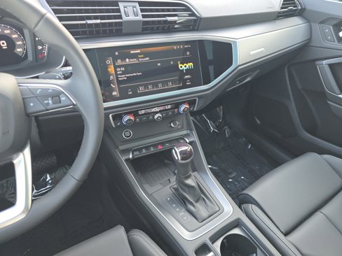 New 2025 Audi Q3 2.0T Premium image 22