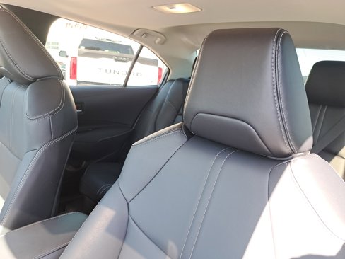 Certified 2025 Toyota Corolla XLE image 16