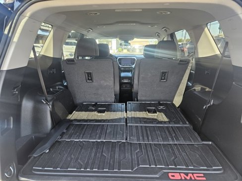 Certified 2023 GMC Acadia SLE w/ Driver Convenience Package image 14