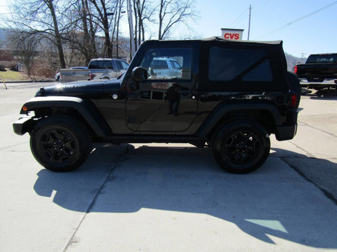 Used 2015 Jeep Wrangler Sport image 6
