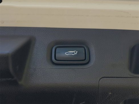 Used 2022 Hyundai Santa Fe SEL Premium image 9