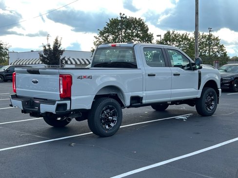 New 2026 Ford F350 4x4 Crew Cab Super Duty image 6