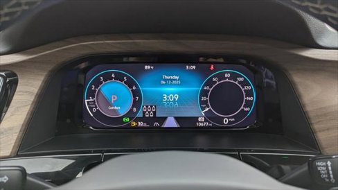 Used 2025 Volkswagen Atlas SE image 26