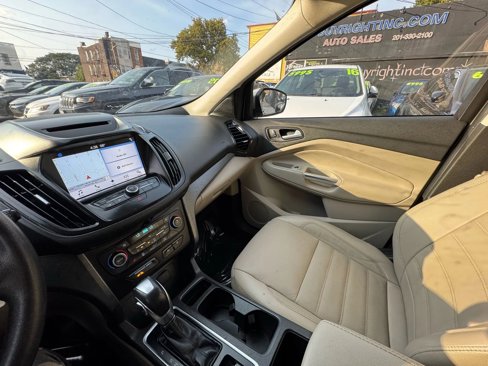 Used 2018 Ford Escape SEL image 23