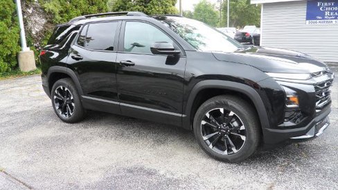 New 2026 Chevrolet Equinox RS w/ LPO, Floor Liner Package image 3