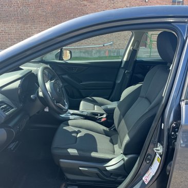 Used 2017 Subaru Impreza 2.0i image 4