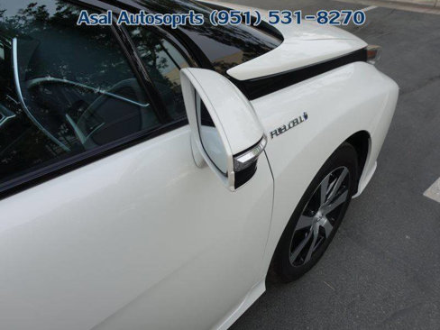 Used 2017 Toyota Mirai image 25