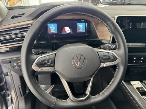 Used 2024 Volkswagen Atlas SE image 27