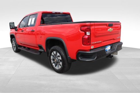 Used 2024 Chevrolet Silverado 2500 Custom w/ Custom Value Package image 5