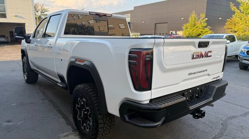 Used 2025 GMC Sierra 2500 AT4X image 18