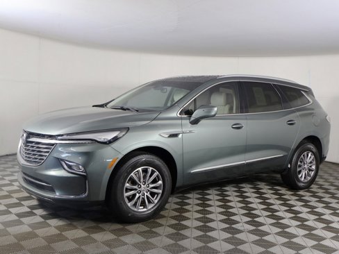 Used 2023 Buick Enclave Essence image 8