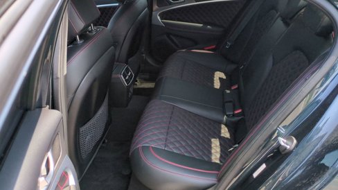 Used 2025 Genesis G70 3.3T Advanced w/ Sport Prestige Package image 21