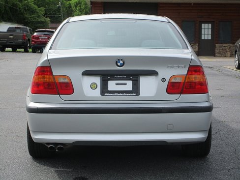 Used 2002 BMW 325i Sedan image 5