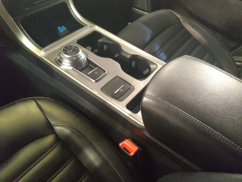 Used 2024 Ford Edge SEL image 26