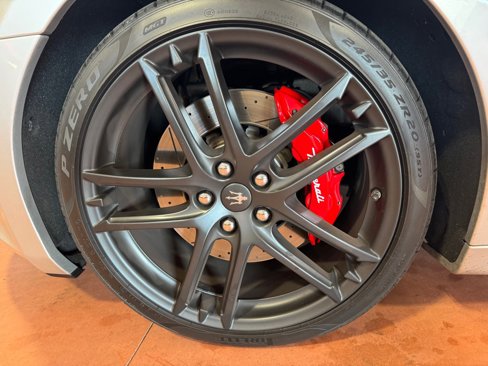 Used 2016 Maserati GranTurismo MC image 15